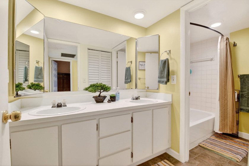 Welcome to 1545 Forest Lakes Circle Unit B in West Palm Beach - photo 31