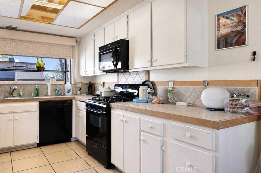 Welcome to 2514 N Tustin Ave Unit E in Santa Ana, a fantastic - photo 9