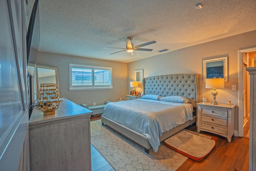 This beautifully maintained 4/2 pool home offers just under 2 - photo 6