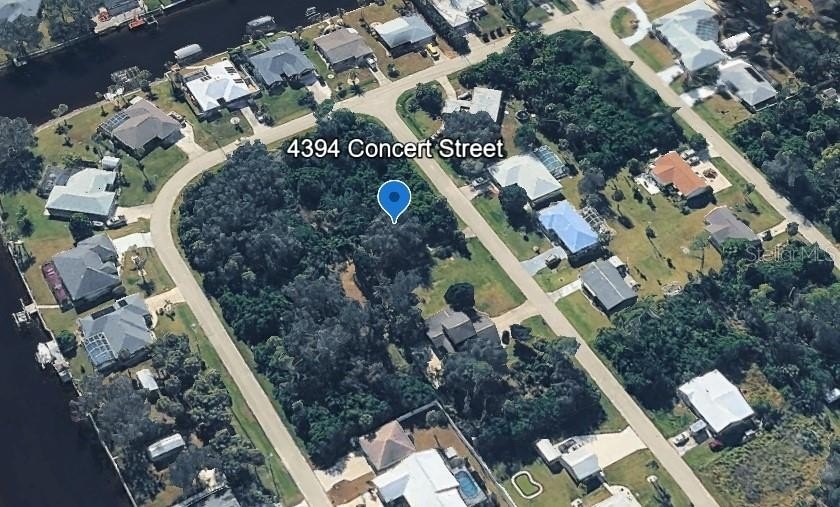 Build your FLORIDA DREAM HOME on this beautiful vacant lot - photo 3
