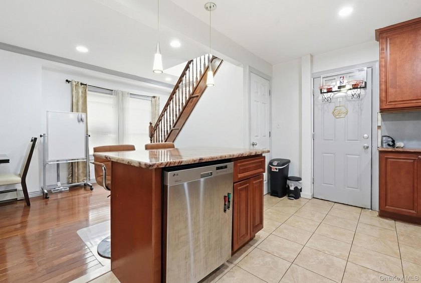 Beautiful Single Family House located within a block from Guy R - photo 10