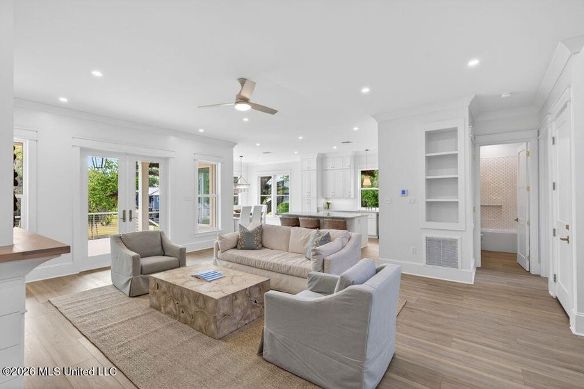 Stunning waterfront property with beautiful views of the Bay of - photo 15