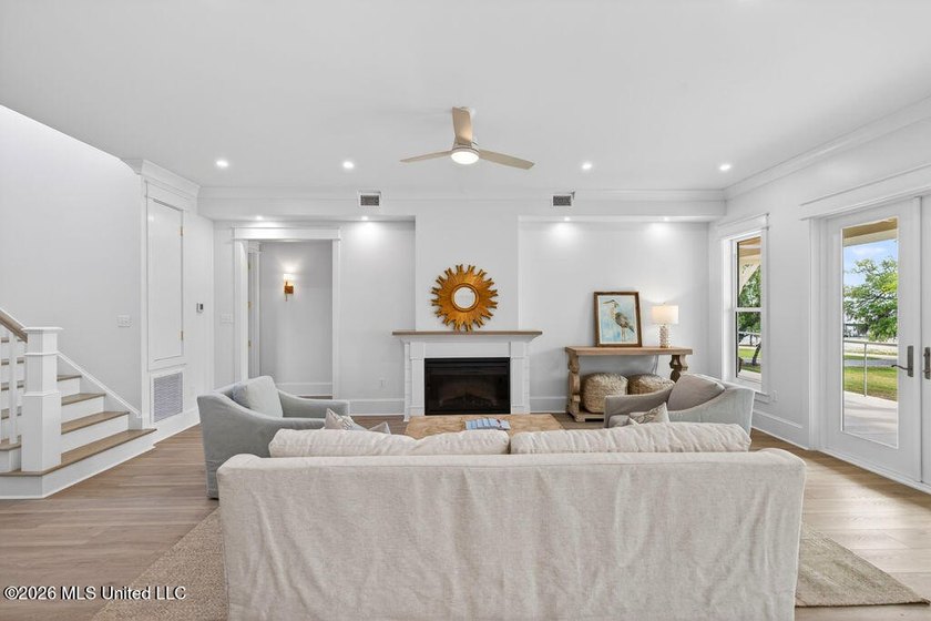 Stunning waterfront property with beautiful views of the Bay of - photo 17
