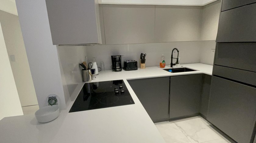 Turnkey 1BD/1BA upgraded in 2022 with tile floors, upgraded bath - photo 28