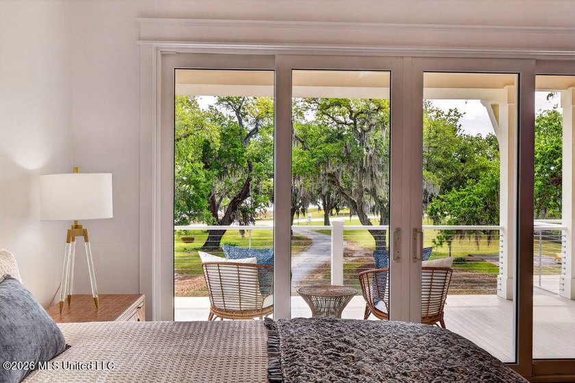 Stunning waterfront property with beautiful views of the Bay of - photo 32