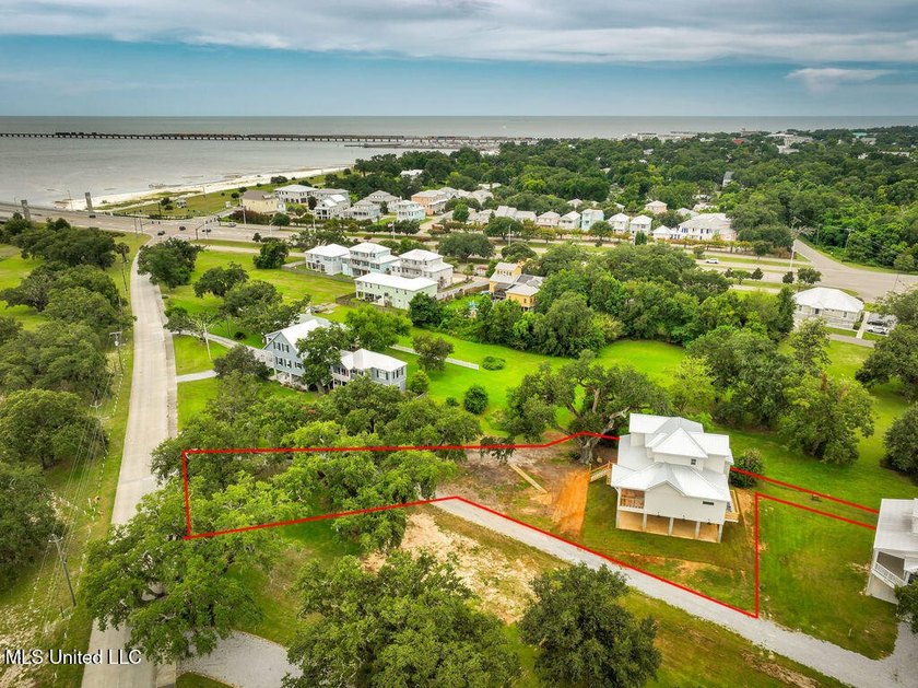 Stunning waterfront property with beautiful views of the Bay of - photo 58