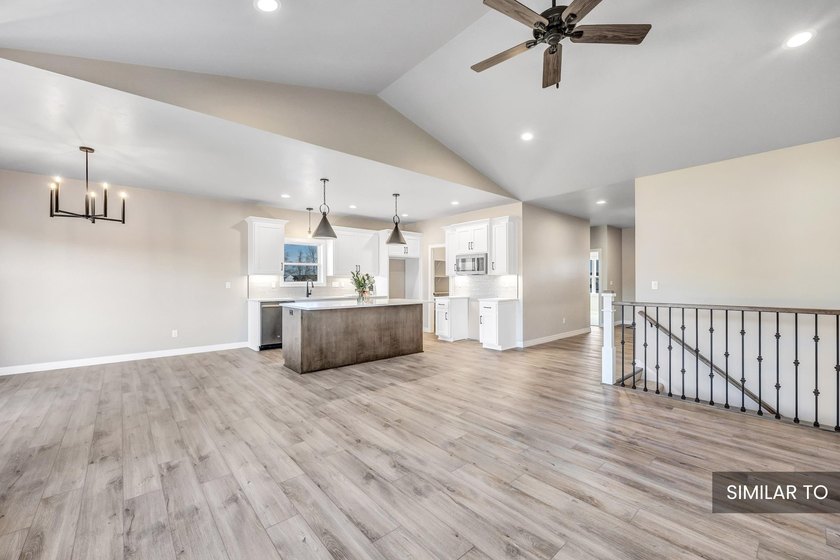 Stunning free-standing home in Autumn Field Condos! Just 6 more - photo 5
