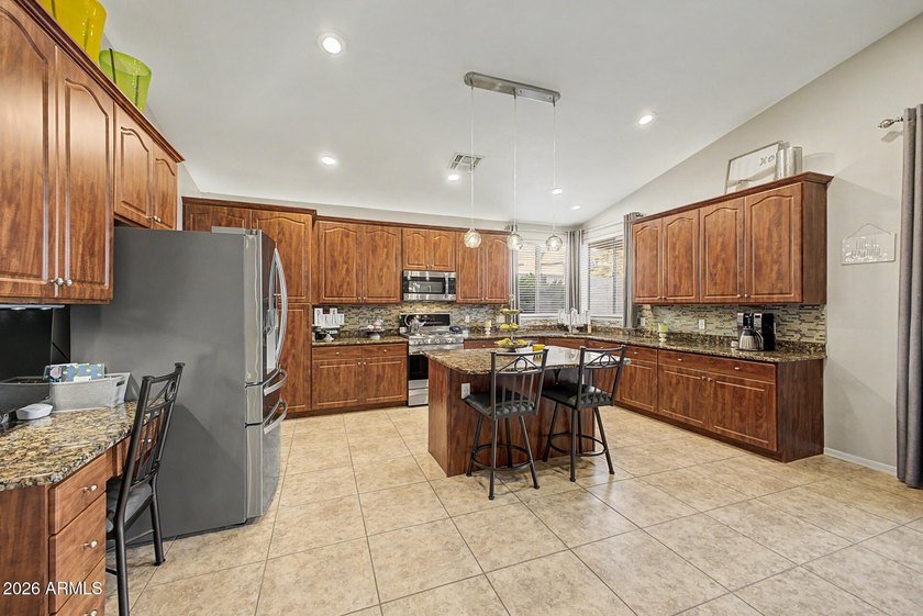Welcome to this stunning Cave Creek home, where modern style and - photo 16