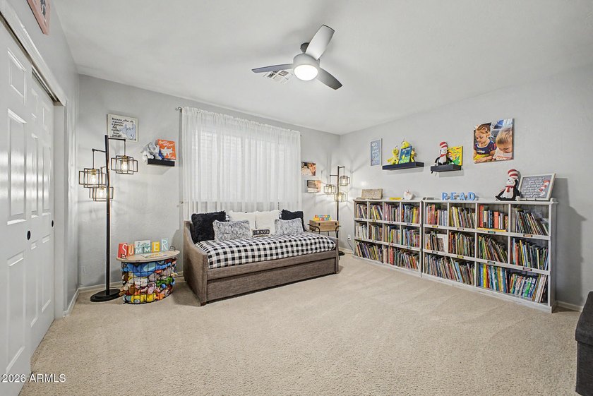 Welcome to this stunning Cave Creek home, where modern style and - photo 27