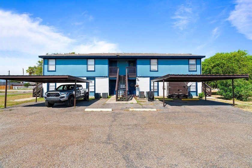 Property Description: This is a great investment opportunity in - photo 15