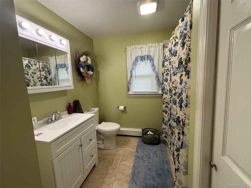 72 Fanning Blvd. Is Awaiting its New Owner! Located on a Fully - photo 18