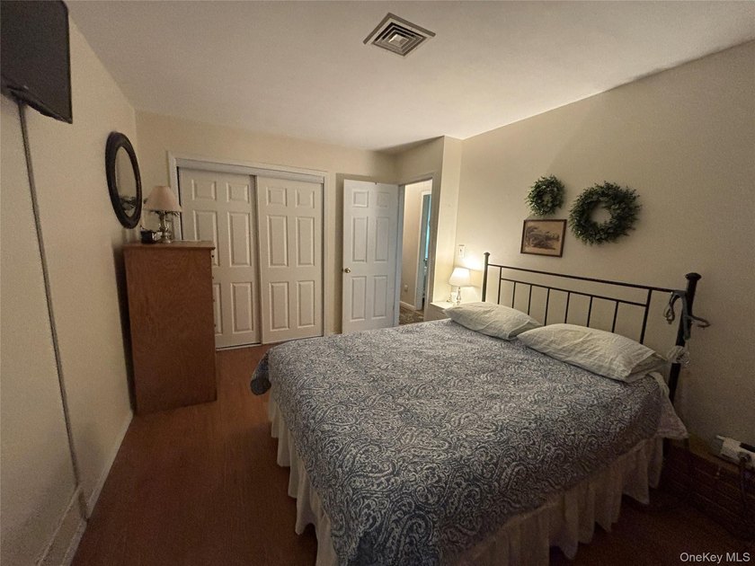 72 Fanning Blvd. Is Awaiting its New Owner! Located on a Fully - photo 21
