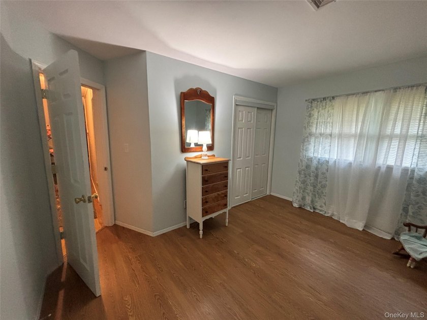 72 Fanning Blvd. Is Awaiting its New Owner! Located on a Fully - photo 25