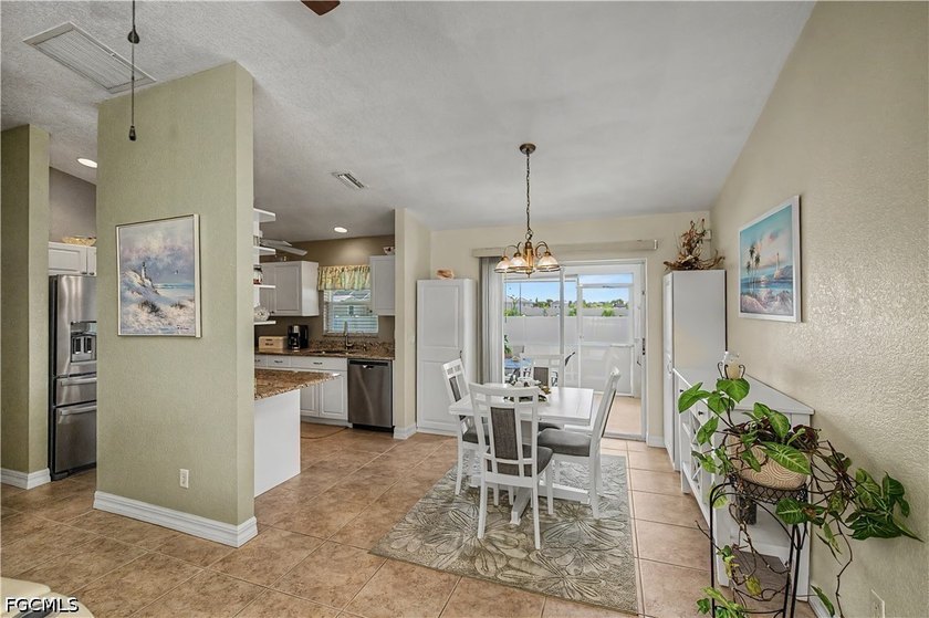 Meticulously cared for home with a FENCED yard and upgraded ROOF - photo 8