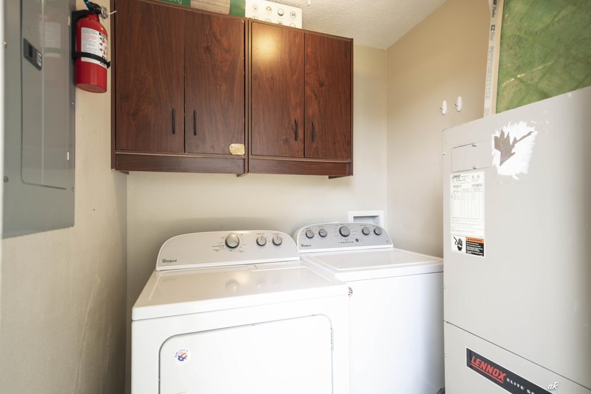Updated, End Unit, gated backyard and additional privacy! Move - photo 14