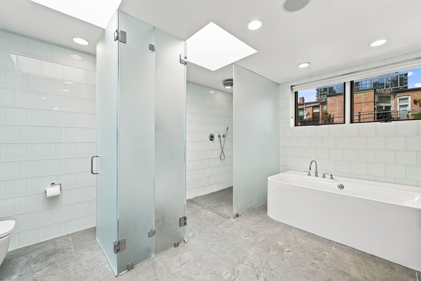 107 W DELAWARE Place F - photo 25