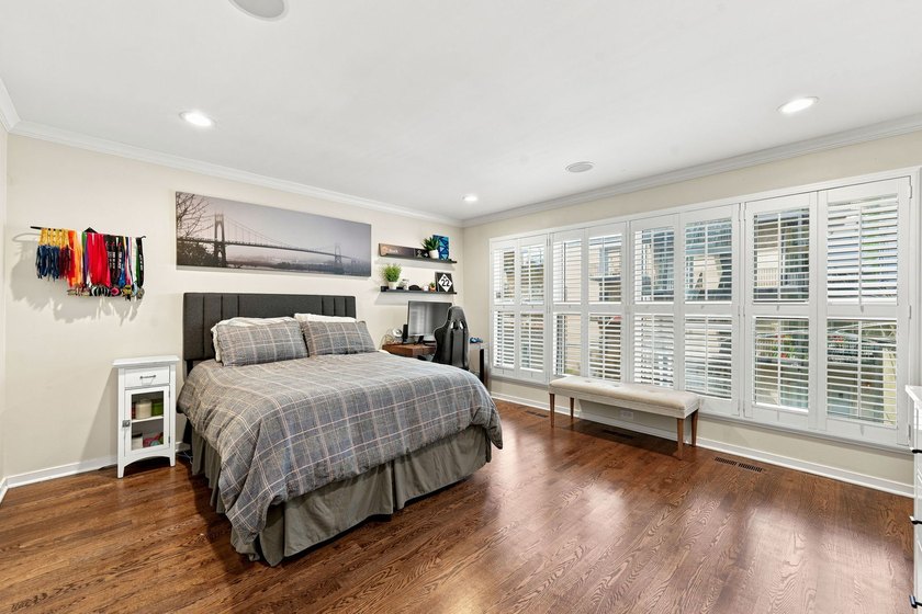 107 W DELAWARE Place F - photo 30