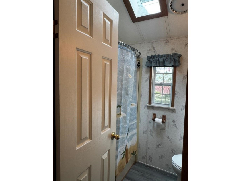Turn-Key Vacation Retreat in Rock River Leisure Estates! Escape - photo 10
