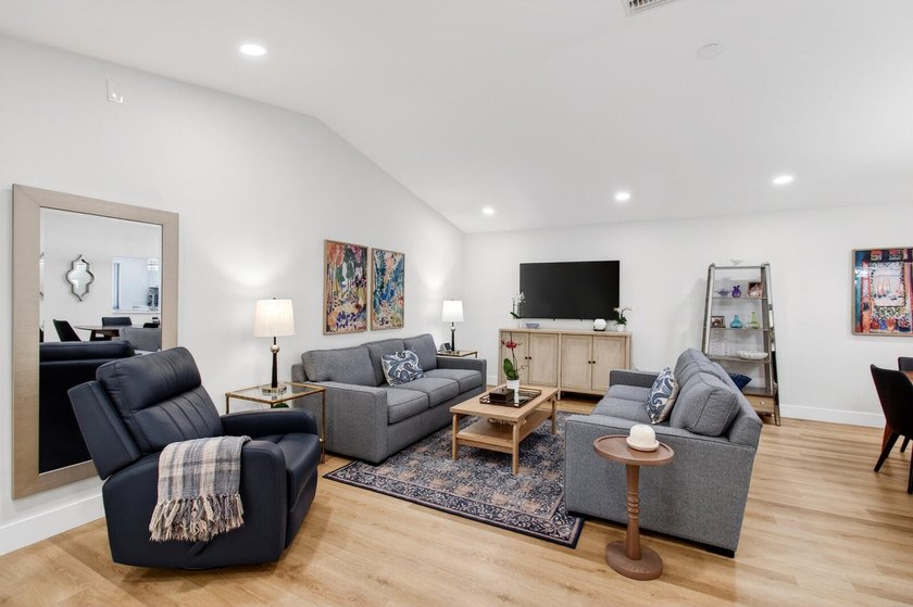 Experience modern luxury in this impeccably renovated corner - photo 9