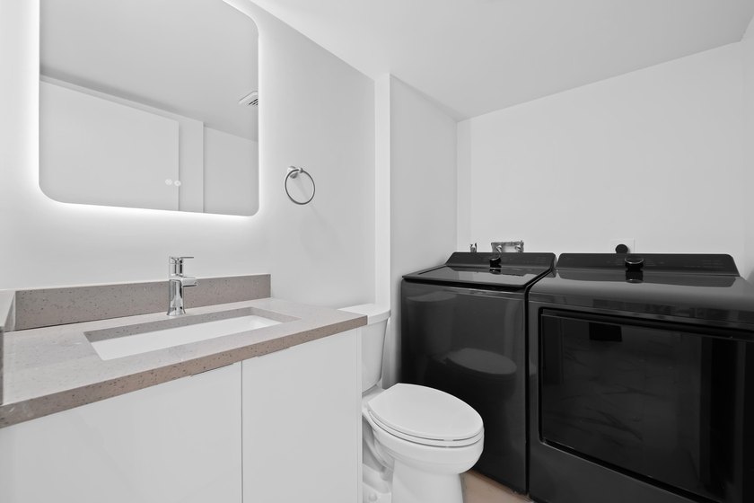 Beautifully renovated corner-unit townhome featuring 2 bedrooms - photo 7