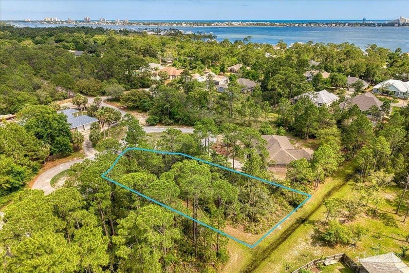 Wooded cul-de-sac lot on Innerarity Island offering the ideal - photo 45