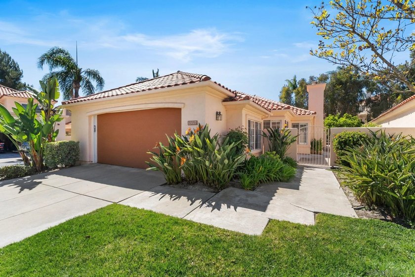 Welcome to the gated, resort-style community of Los Rios in - photo 22