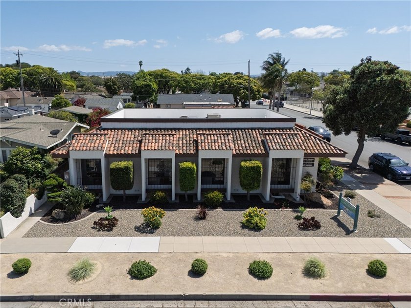 Prime Medical/Dental Office in Santa Maria 2340 SF Building on a - photo 12