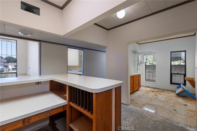 Prime Medical/Dental Office in Santa Maria 2340 SF Building on a - photo 25