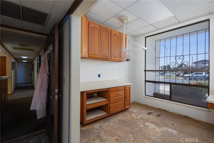 Prime Medical/Dental Office in Santa Maria 2340 SF Building on a - photo 26