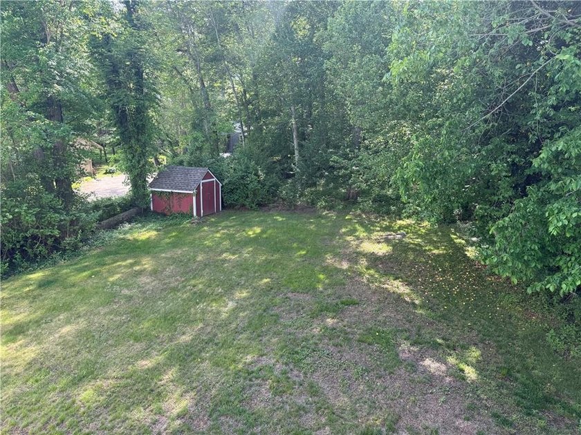 Welcome to 1676 Kingstown Road-a charming and spacious South - photo 26