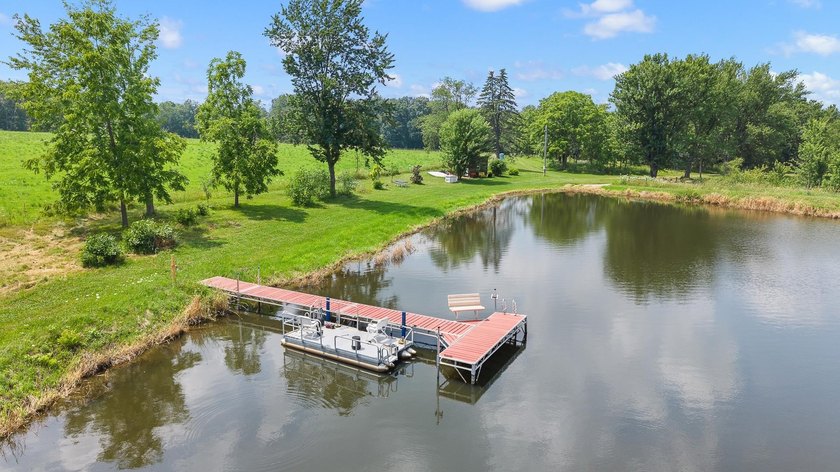 Discover a one-of-a-kind Sauk County Barndominium offering over - photo 7