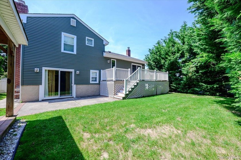 Welcome to this completely updated, modern split-level home in - photo 21