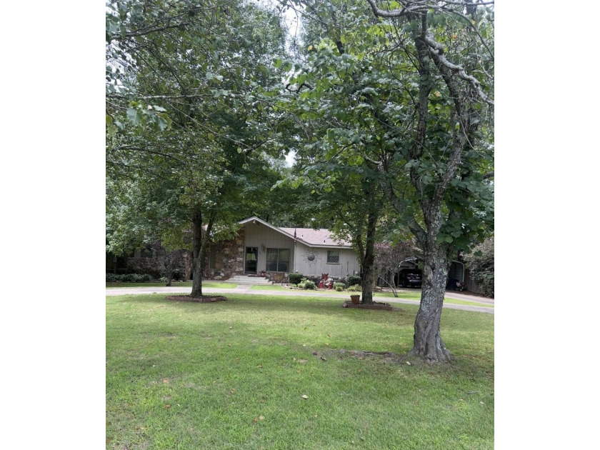 This Greers Ferry Lake area home retreat, is just 3.3 miles to - photo 3
