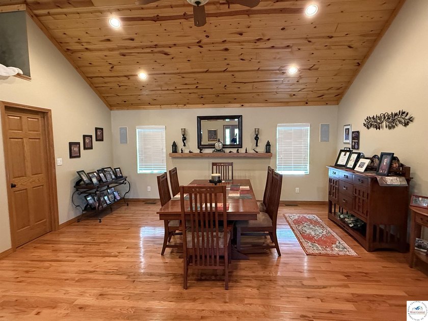 Looking for that optimal full-time home or weekend retreat? This - photo 12
