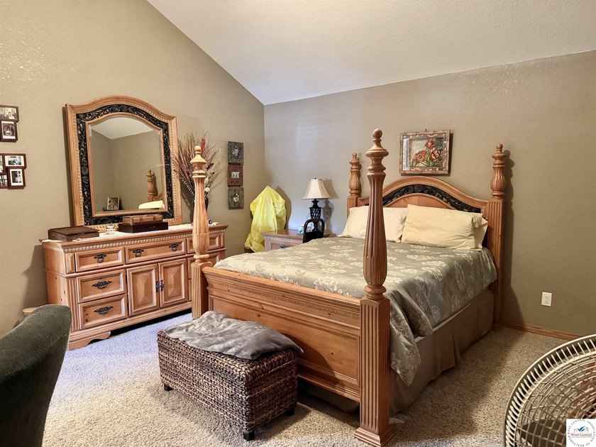 Looking for that optimal full-time home or weekend retreat? This - photo 17
