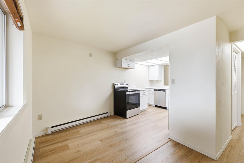 Why rent when you can own? This move-in ready condo features a - photo 7