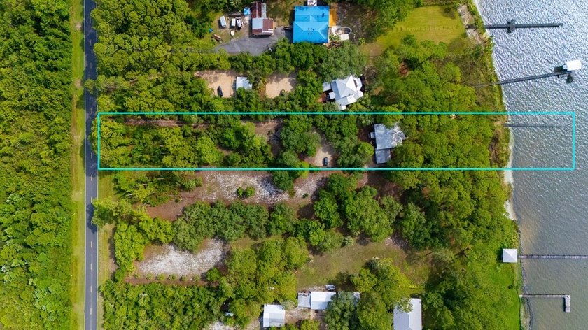 Introducing Bayshore Retreat - a rare 1.4-acre bayfront - photo 8
