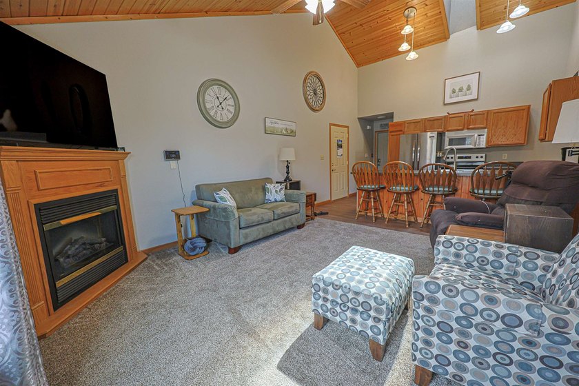 Condo MLS #50323380. Welcome to your perfect riverside retreat - photo 5
