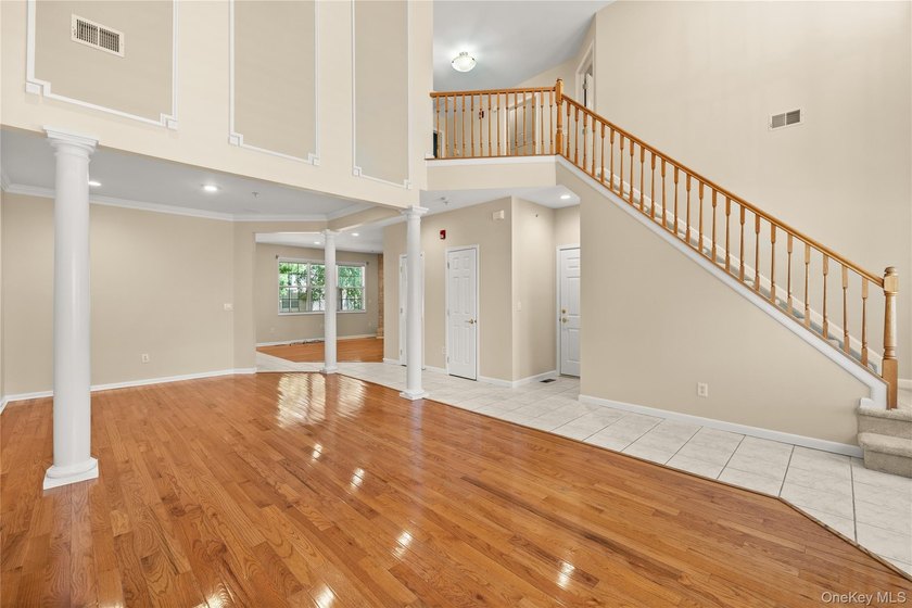Beautifully updated three-bedroom, two-and-a-half-bathroom condo - photo 3