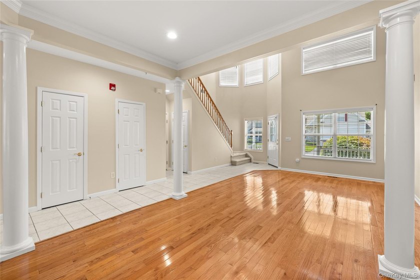 Beautifully updated three-bedroom, two-and-a-half-bathroom condo - photo 4