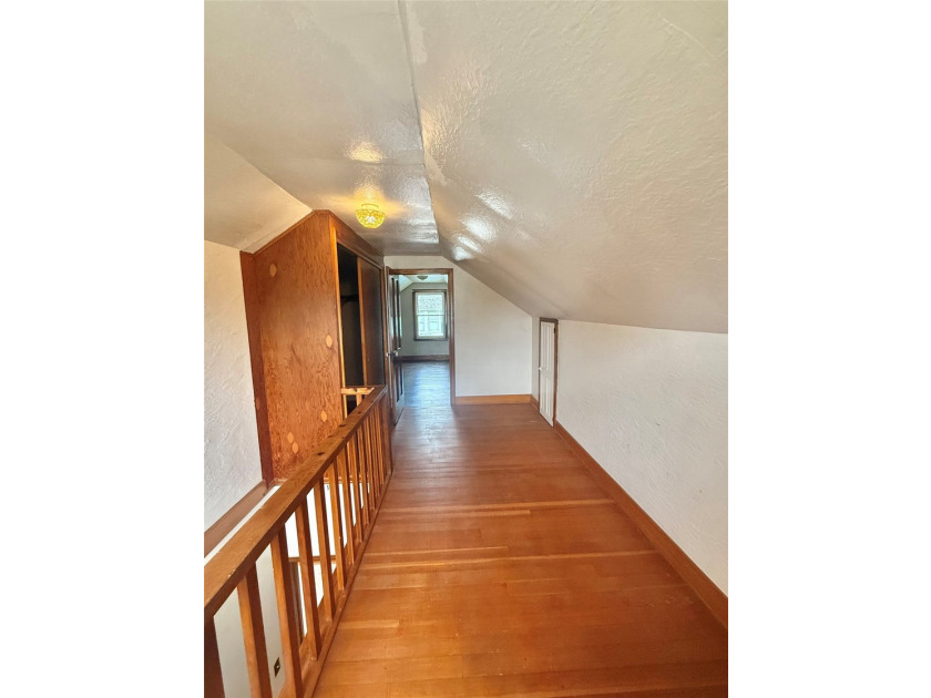 Here is your chance to own a nice house located on the East Hill - photo 16