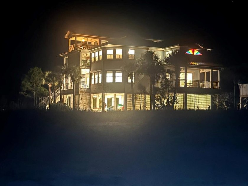 Experience luxury Gulf-front living in this spectacular - photo 6