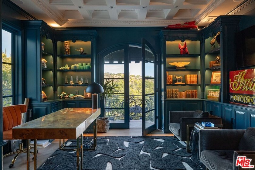 The Villa Contenta, a walled and gated exceptional estate that - photo 8