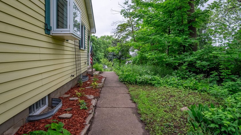 This is your chance to own a meticulously well cared for home on - photo 12