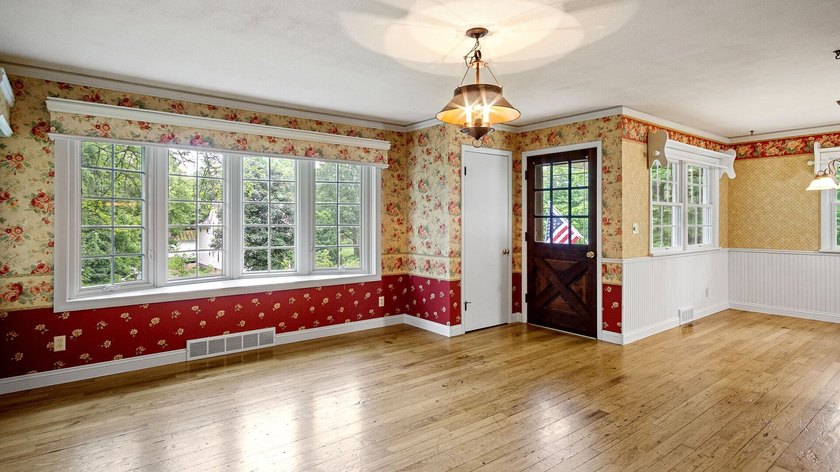 This is your chance to own a meticulously well cared for home on - photo 19