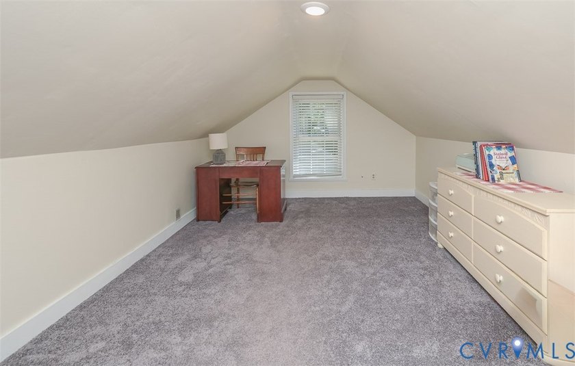 Square footage is 1109. Tax records are incorrect. Perfect - photo 25