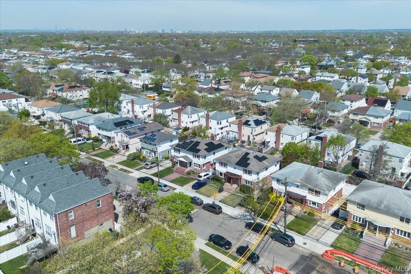 Step into this recently updated 3-bedroom, 1.5-bath home - photo 23