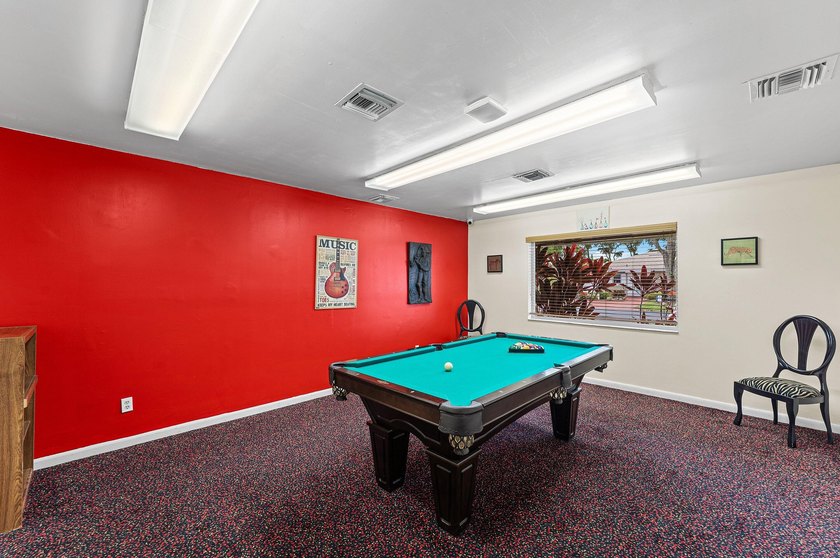 Bright, immaculate, 2- bedroom, 2-bath villa is the perfect - photo 30
