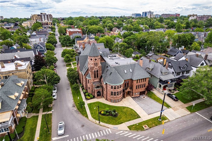 Welcome to Bryant Parish Commons, one of Buffalo's most - photo 33