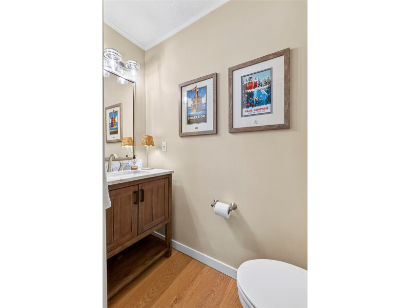 Like-new, extensively remodeled Long Lake retreat with - photo 32